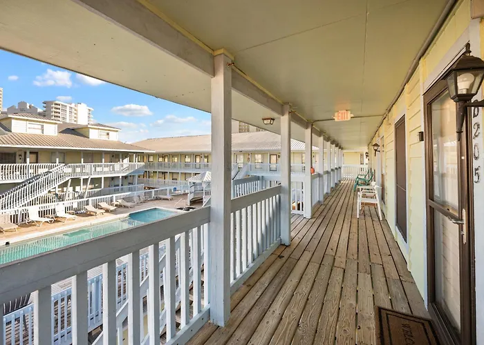 The Cove 205b By Collection * Gulf Shores