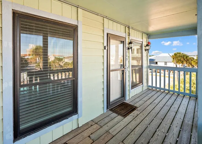The Cove 205b By Collection Apartment *